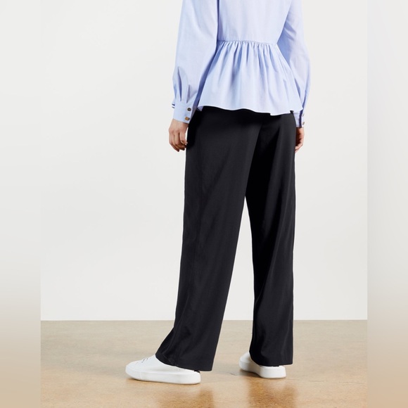 TED BAKER LONDON Pintuck Straight Leg Trouser Pant Amalia size 0 NAVY - Picture 6 of 16